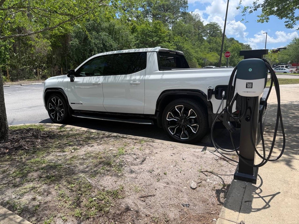904EVCharge install at Lost Lake Resort Apartments
